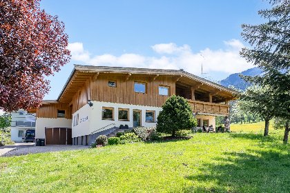 015 Das Bergnest Dorfgluck