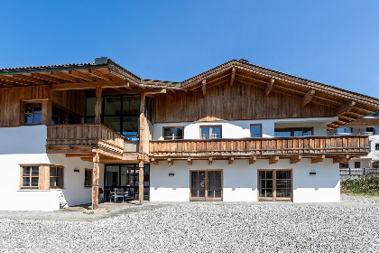033 Kaiser Residence Top 1
