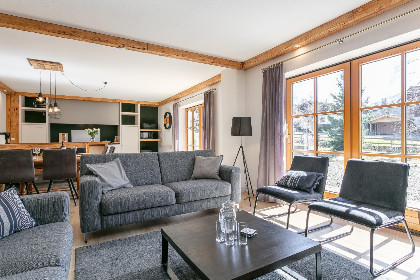 007 Kaiser Residence Top 2