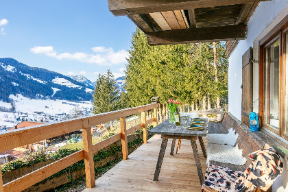 027 Sonnenhutte