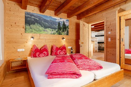 002 Schonangeralm Skihutte