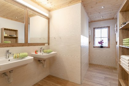 024 Schonangeralm Skihutte