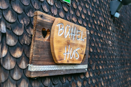 033 Buhelhus